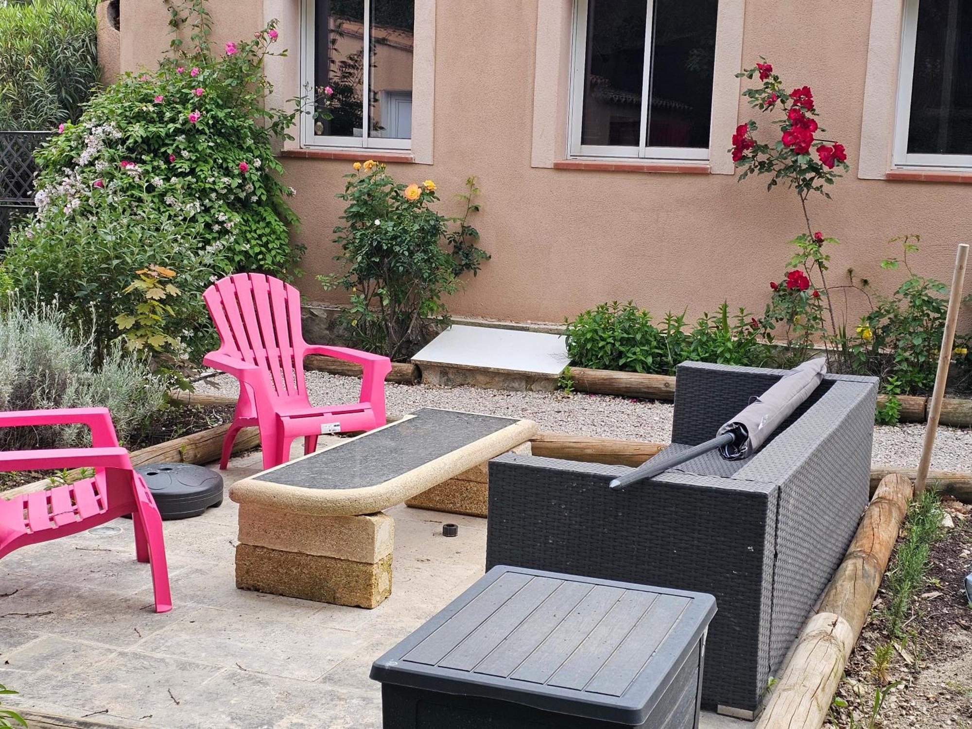 Appartement A La Bastidonne Exterior foto